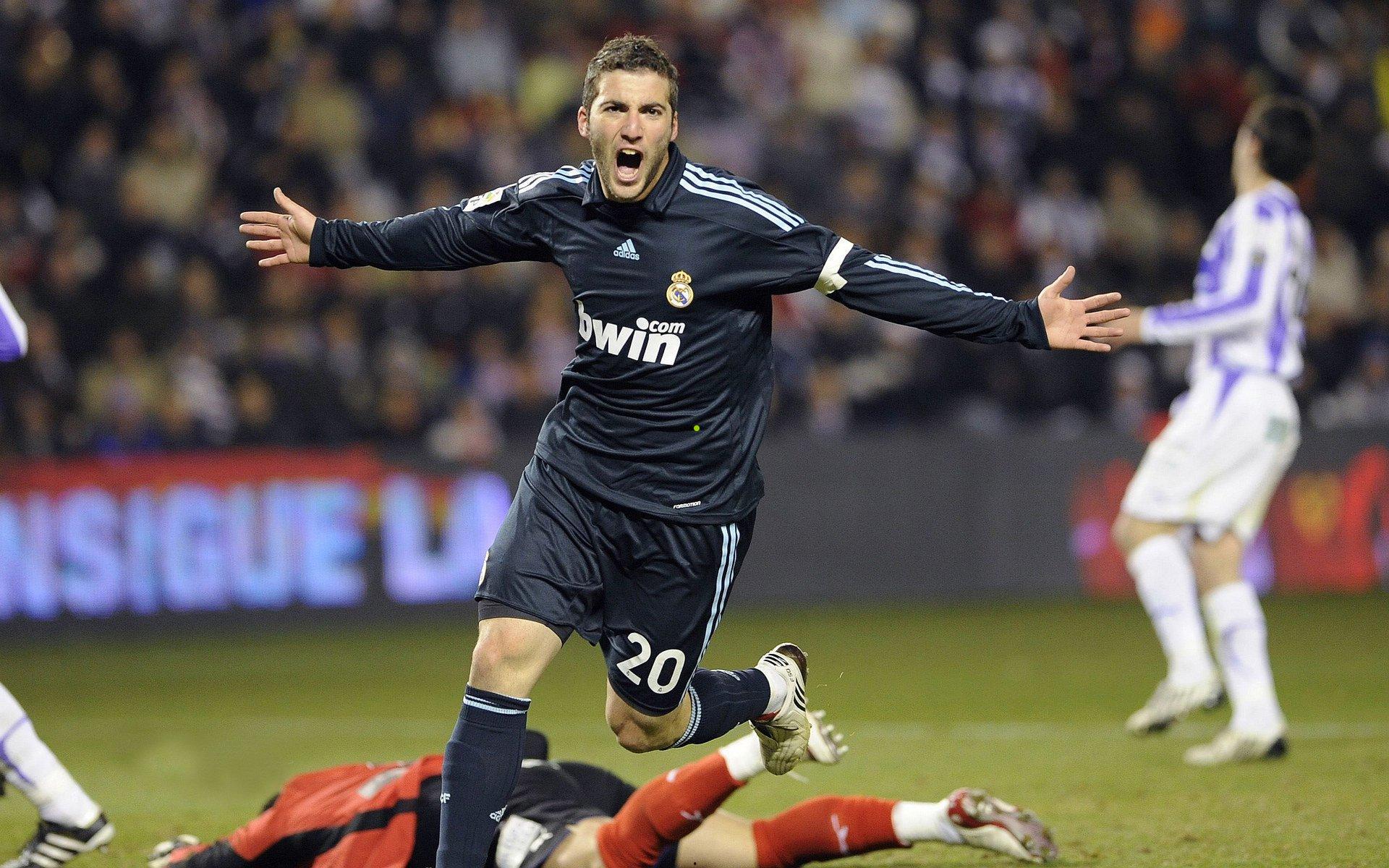 扎卡尔多专访揭秘，当年乌龙助攻成就卡纳瓦罗执教路，曾力荐克瓦拉茨赫利亚予德劳伦蒂斯